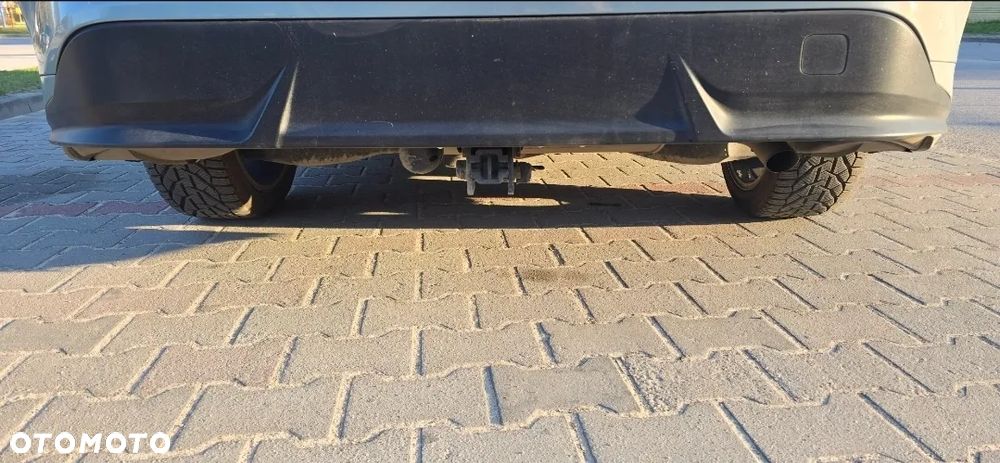 Toyota Prius Hybrid Comfort - 12