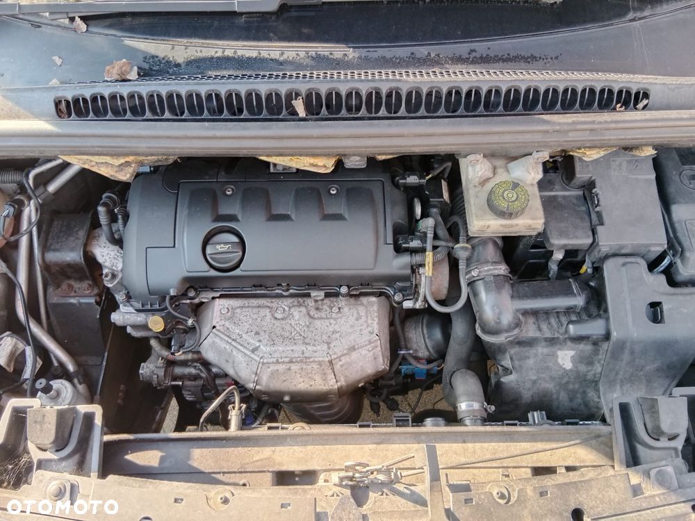 Peugeot 5008 1.6 Access - 19