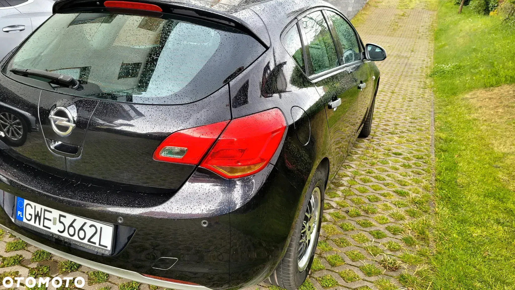 Opel Astra IV 1.6 Cosmo - 2
