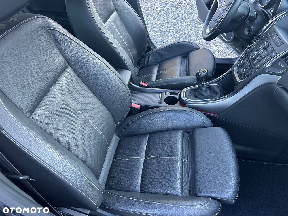 Opel Astra 1.4 Turbo Cosmo - 19