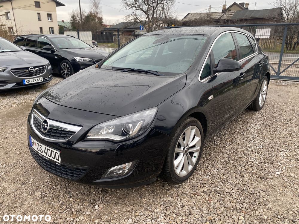 Opel Astra 1.4 Turbo Cosmo - 1
