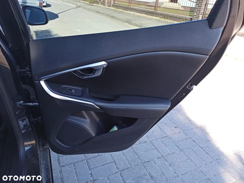 Volvo S60 D2 - 30
