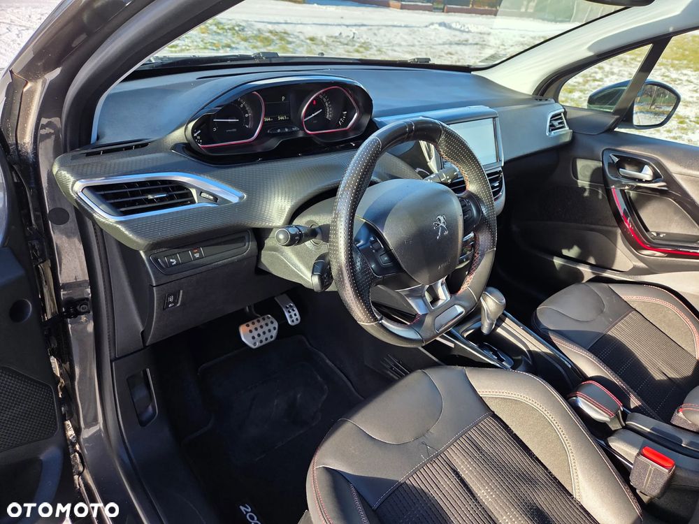 Peugeot 2008 PureTech 110 Stop&Start EAT6 GT-Line Edition - 13