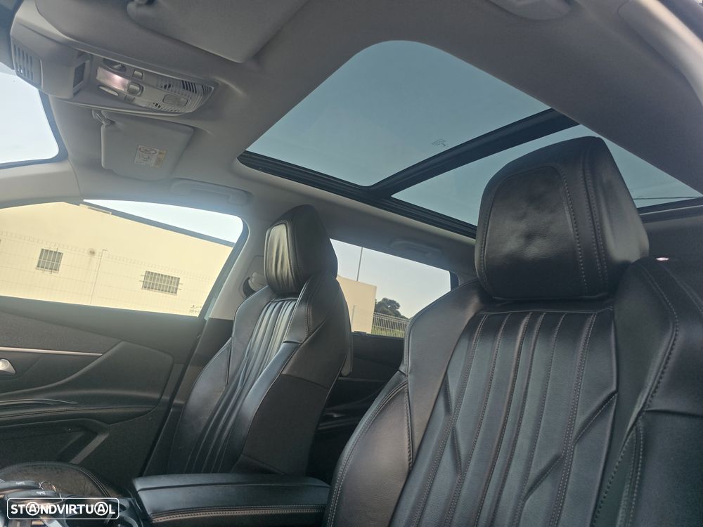 Peugeot 5008 1.5 BlueHDi Allure EAT8 - 35