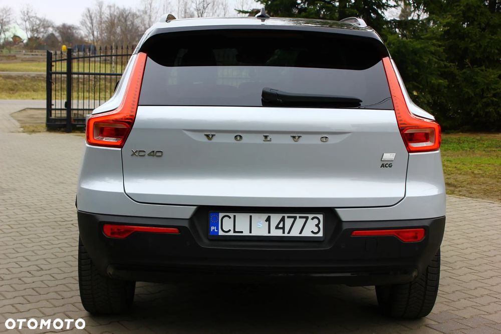 Volvo XC 40 ver-t5-plug--in-hybrid-r--design - 20