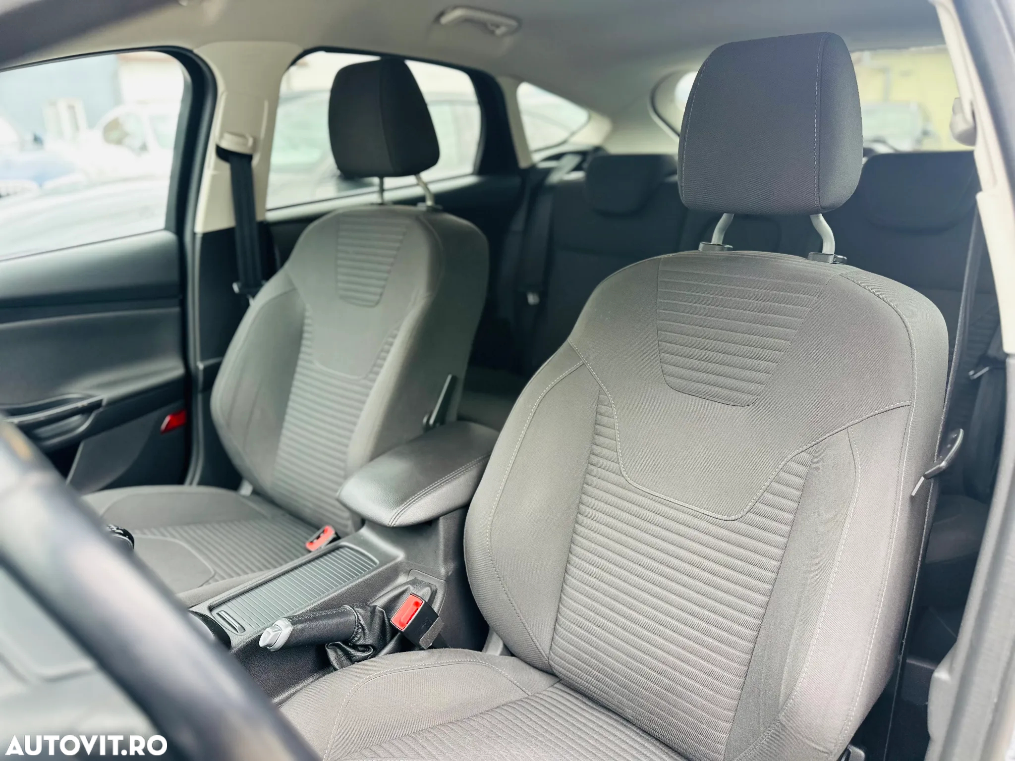 Ford Focus 1.0 EcoBoost Titanium - 20