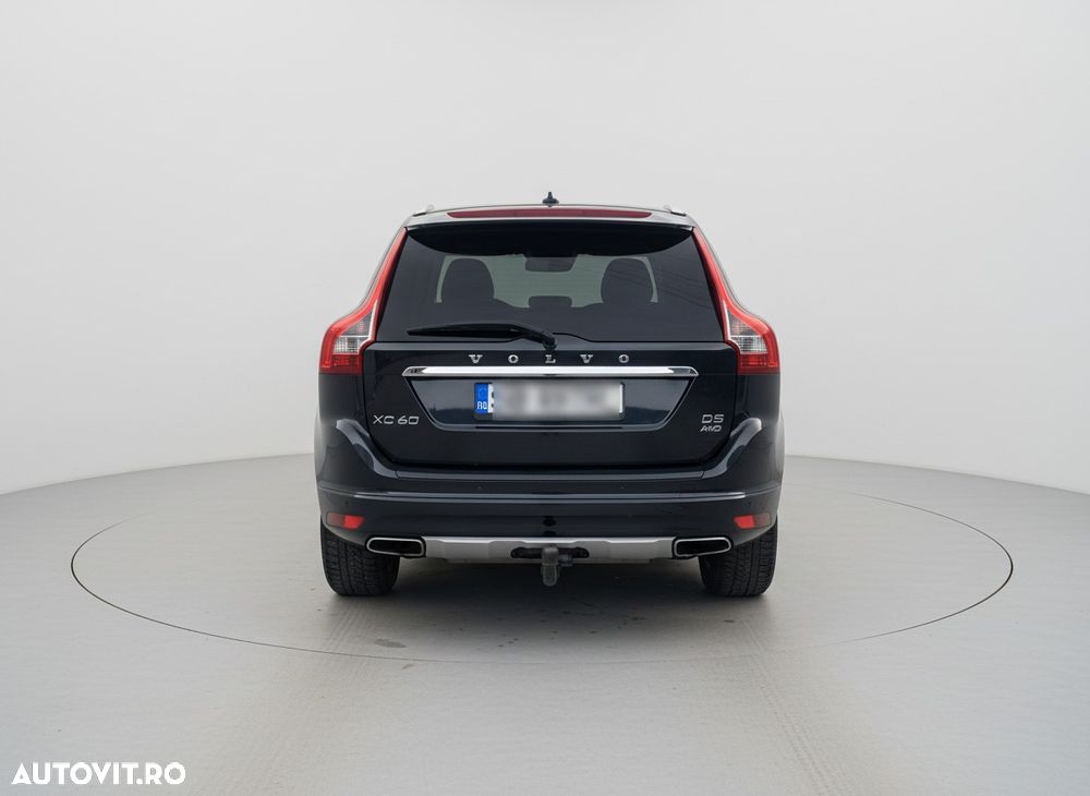 Volvo XC 60 D5AWD Summum - 4