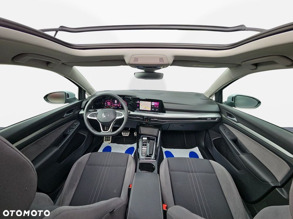 Volkswagen Golf - 6