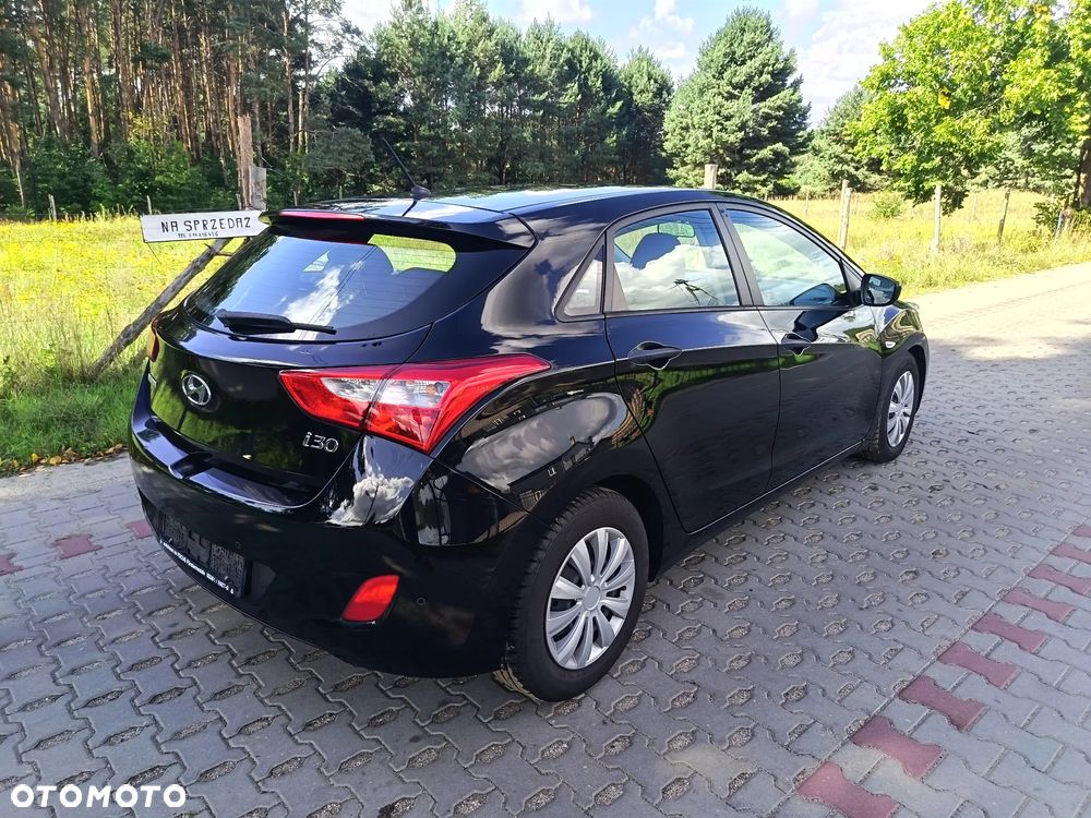 Hyundai i30 1.4 CRDi Advantage - 4