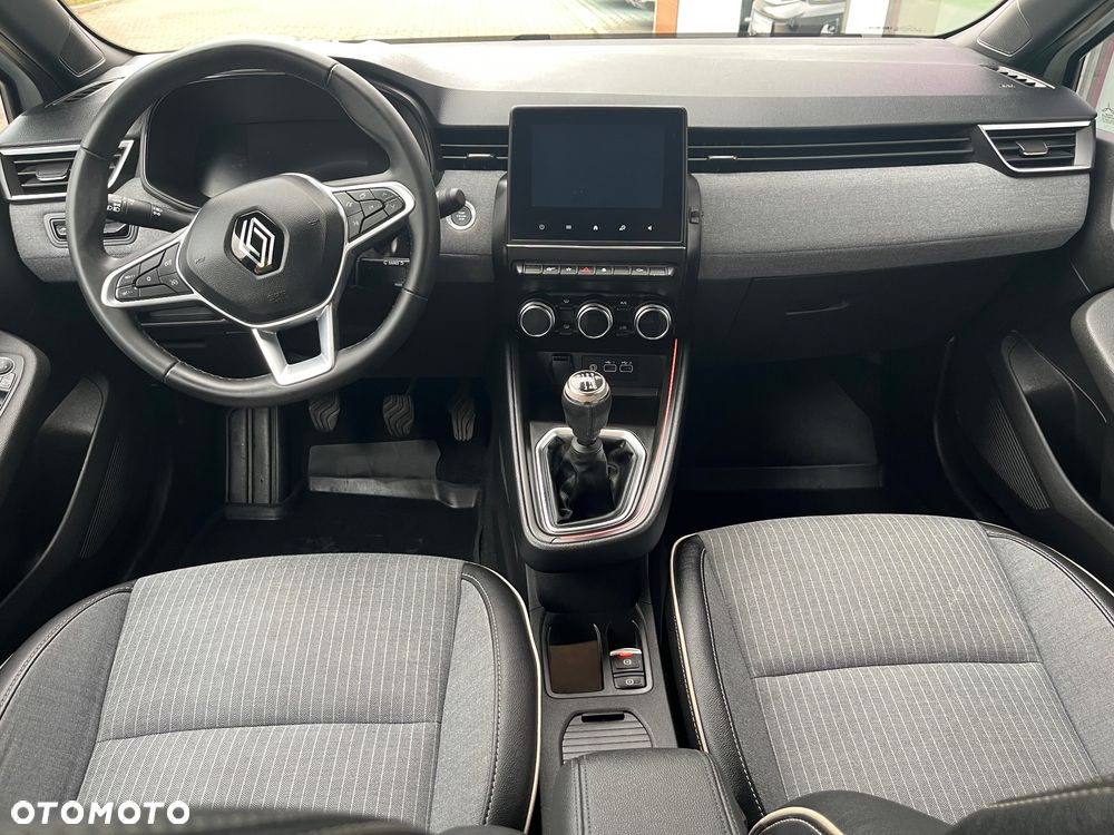 Renault Clio 1.0 TCe Techno - 8