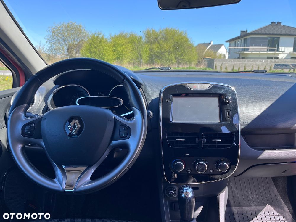 Renault Clio 0.9 TCe Techno Feel - 12