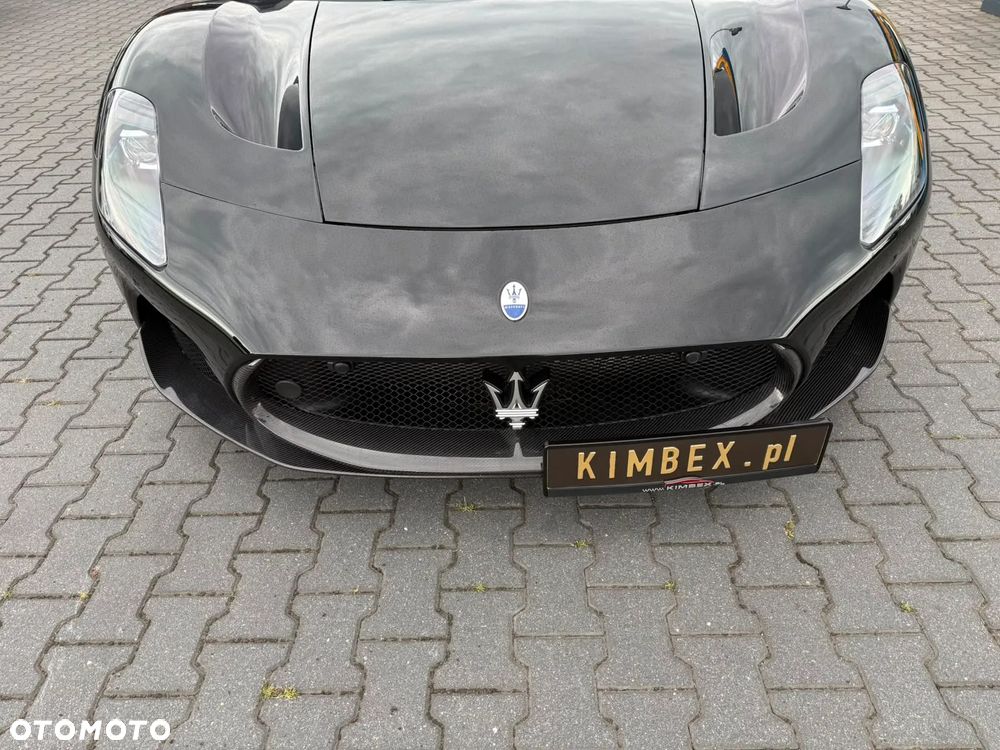 Maserati MC20 DCT - 12