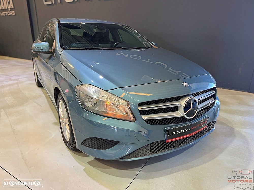 Mercedes-Benz A 180 Peak Edition - 3