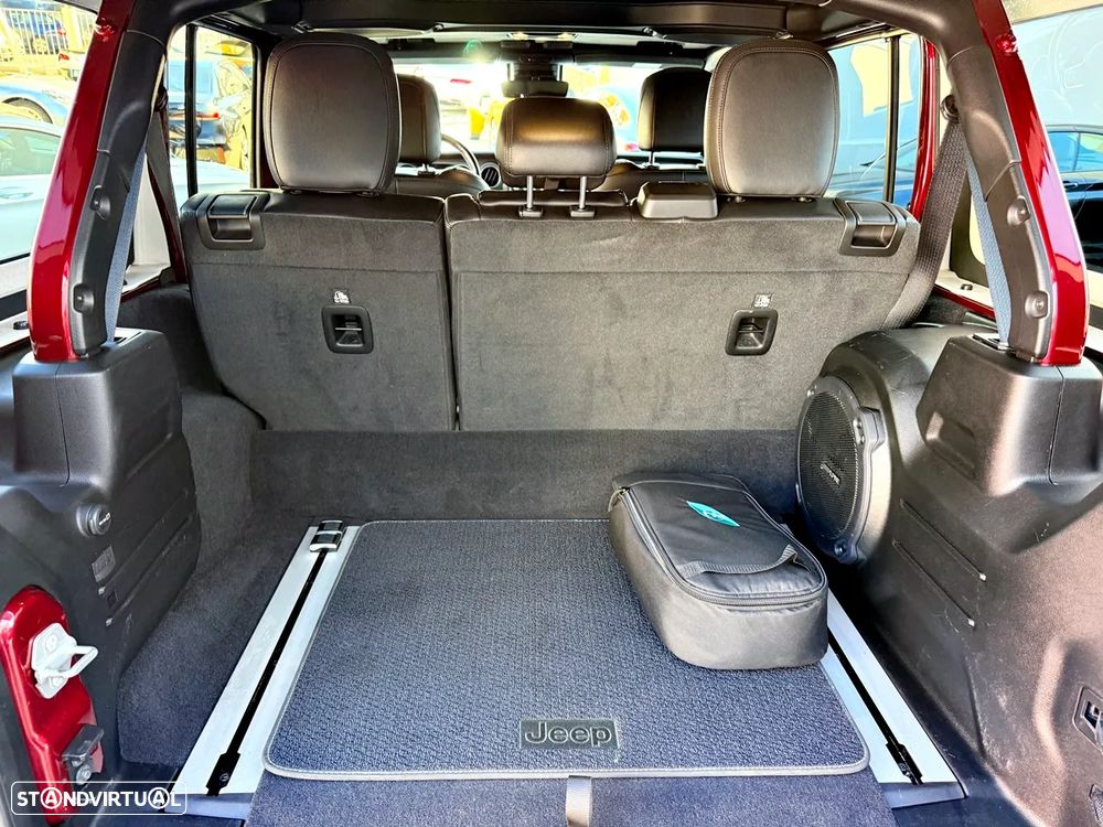 Jeep Wrangler Unlimited 2.0 TG 4xe Sahara - 36