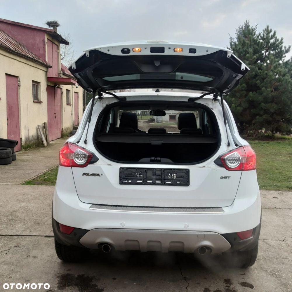 Ford Kuga 2.5 4x4 Titanium - 19