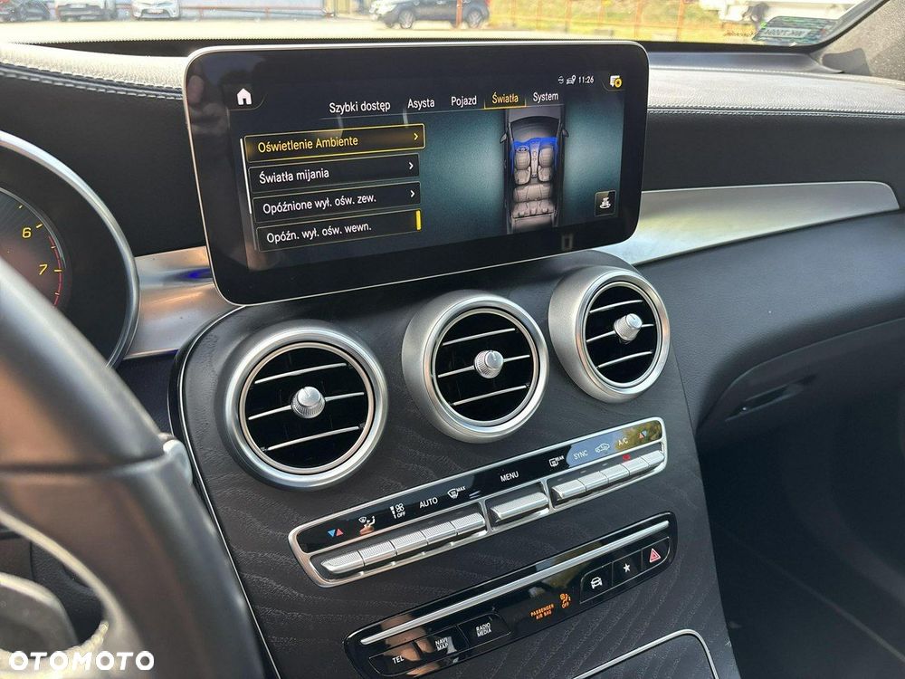 Mercedes-Benz GLC - 27