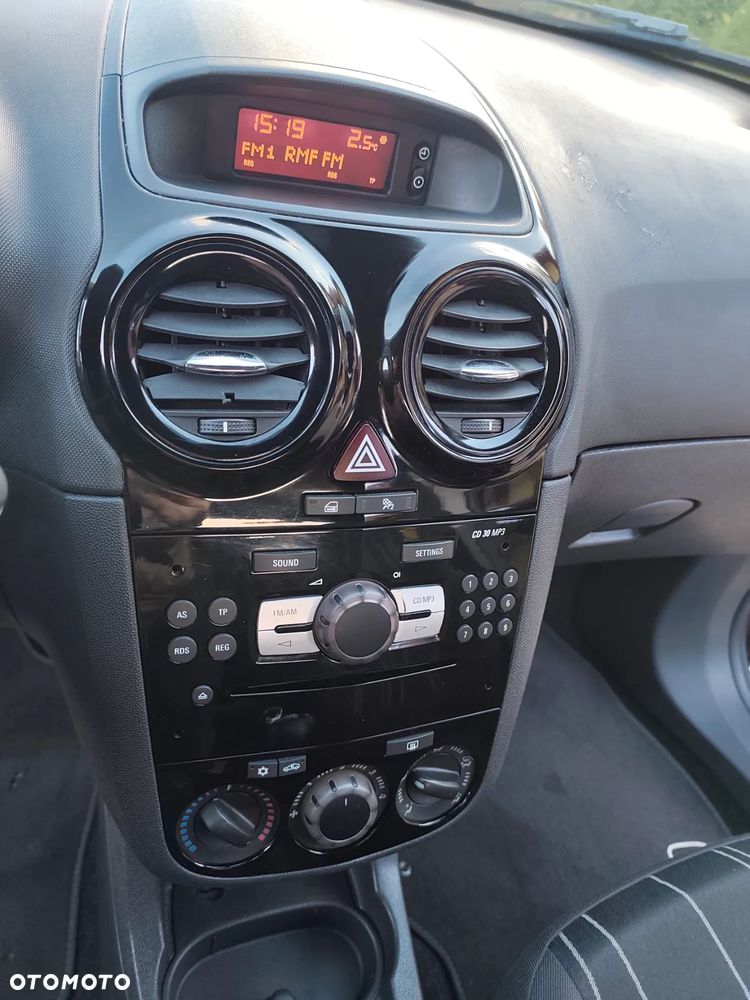 Opel Corsa 1.4 16V Edition - 16