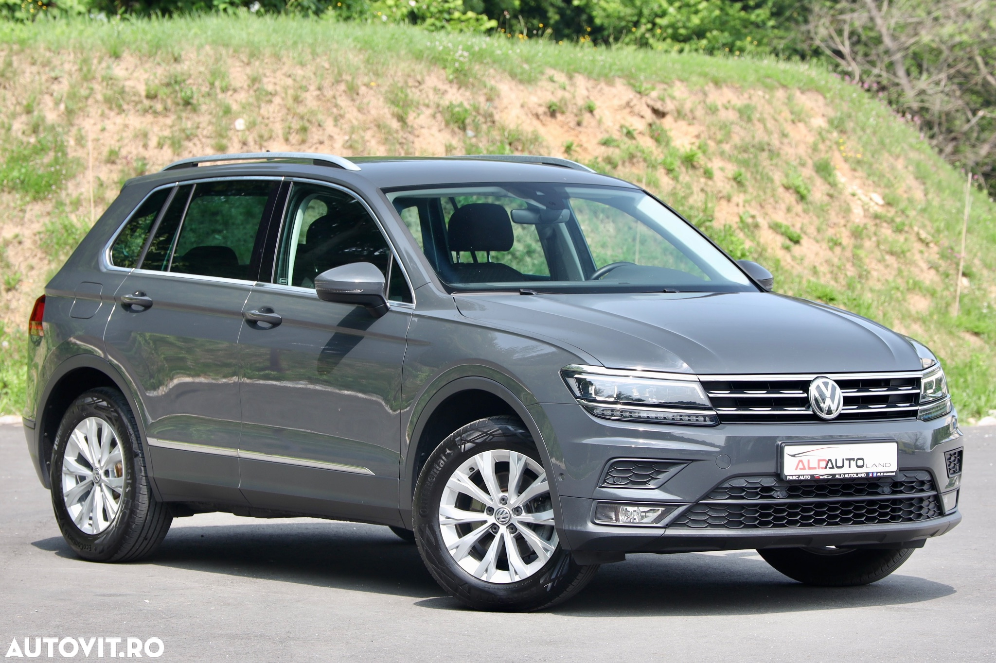 Volkswagen Tiguan 2.0 TDI DPF DSG Comfortline - 3