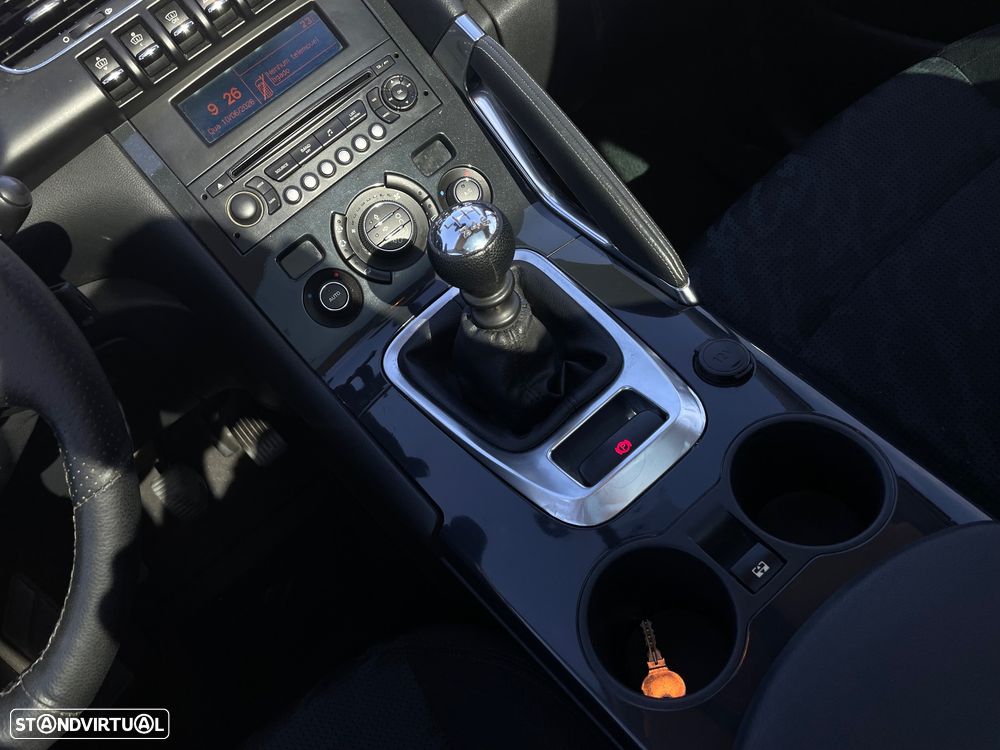 Peugeot 3008 1.6 HDi Executive - 13