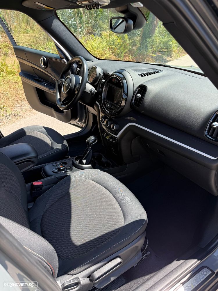 MINI Countryman Cooper SE ALL4 Auto - 8