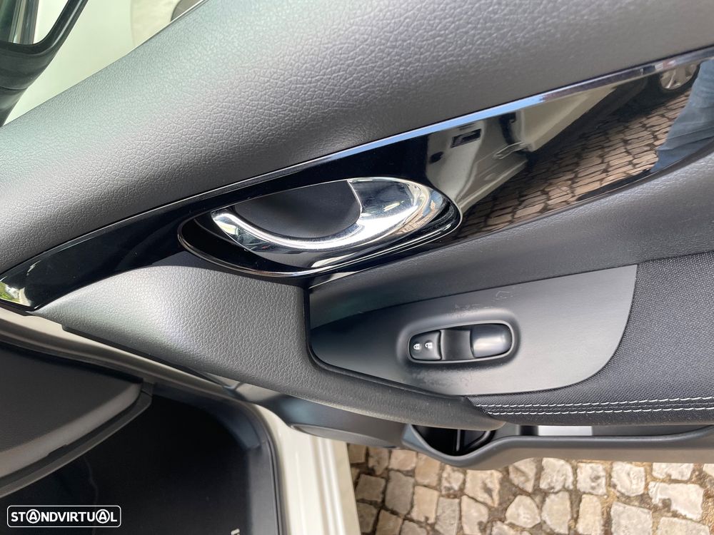 Nissan Qashqai 1.6 dCi Acenta Xtronic - 16