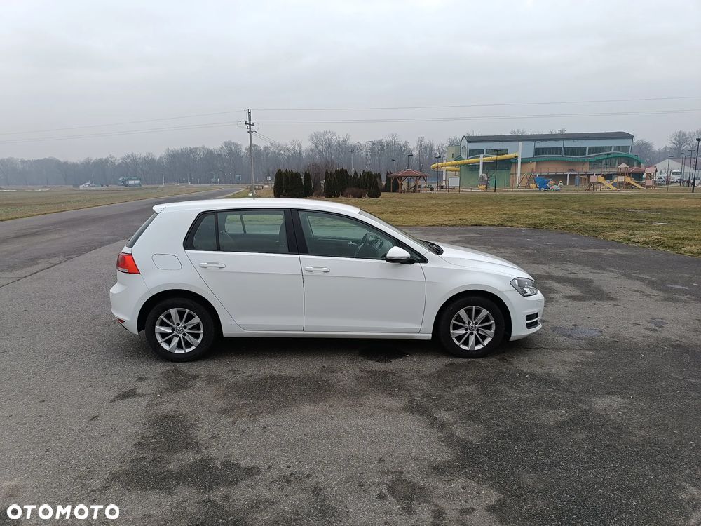 Volkswagen Golf 1.2 TSI BMT Trendline Perfectline - 8