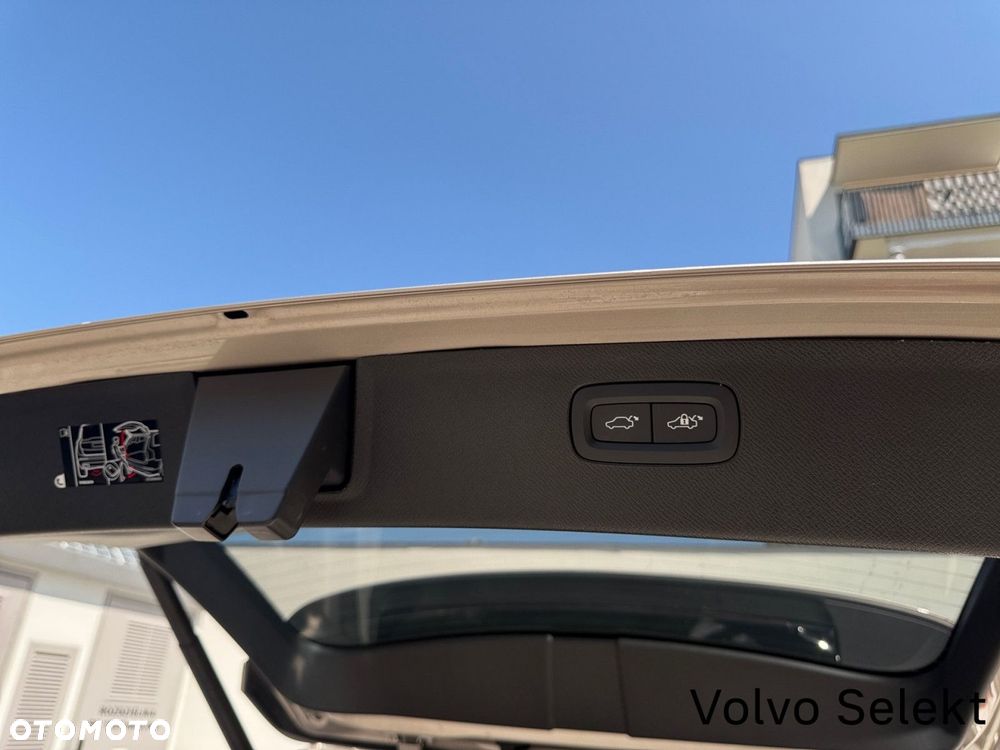Volvo XC 90 - 27