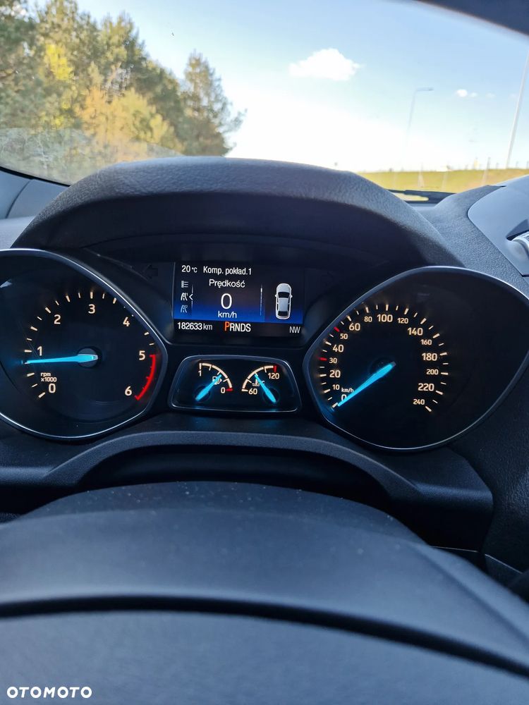 Ford Kuga 2.0 TDCi 4x4 ST-Line - 32