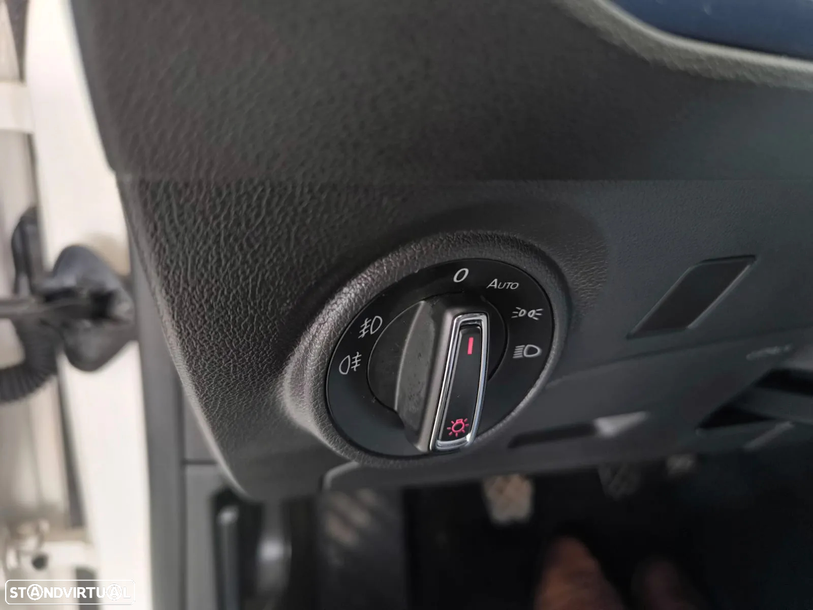 SEAT Leon 1.6 TDI S&S CONNECT - 17