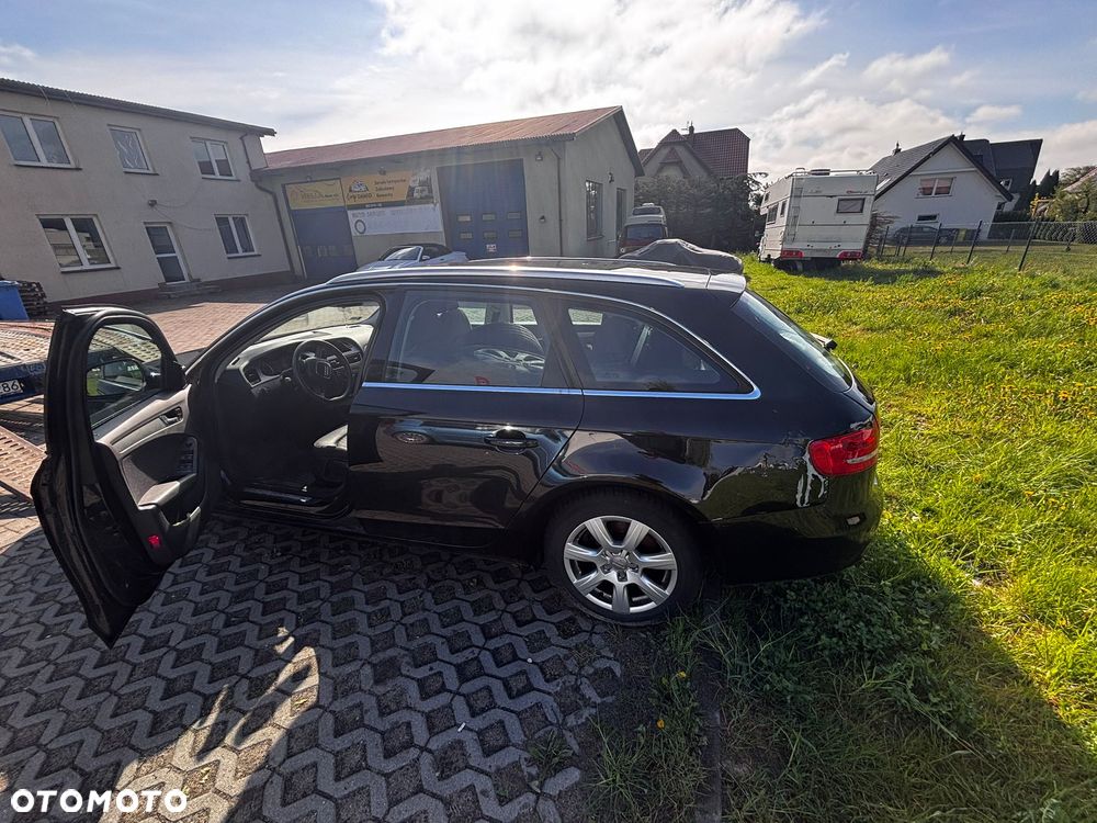 Audi A4 Avant - 4