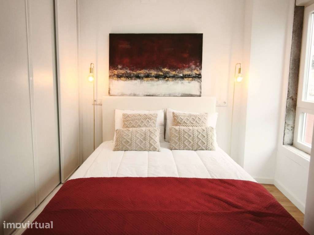 Apartamento T3 com varanda e arrecadação em Benfica - Grande imagem: 4/27