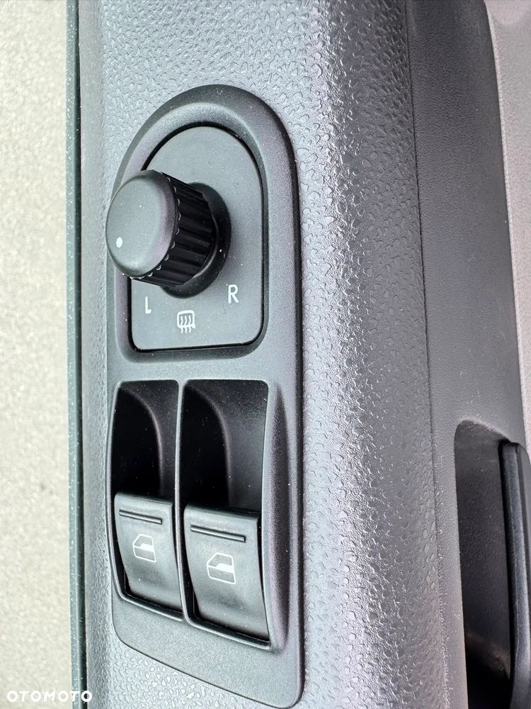 Volkswagen TRANSPORTER T5 L2H1 LIFT Długi Klima Elektryka Tempomat Furgon 3os. Hak Serwis - 13