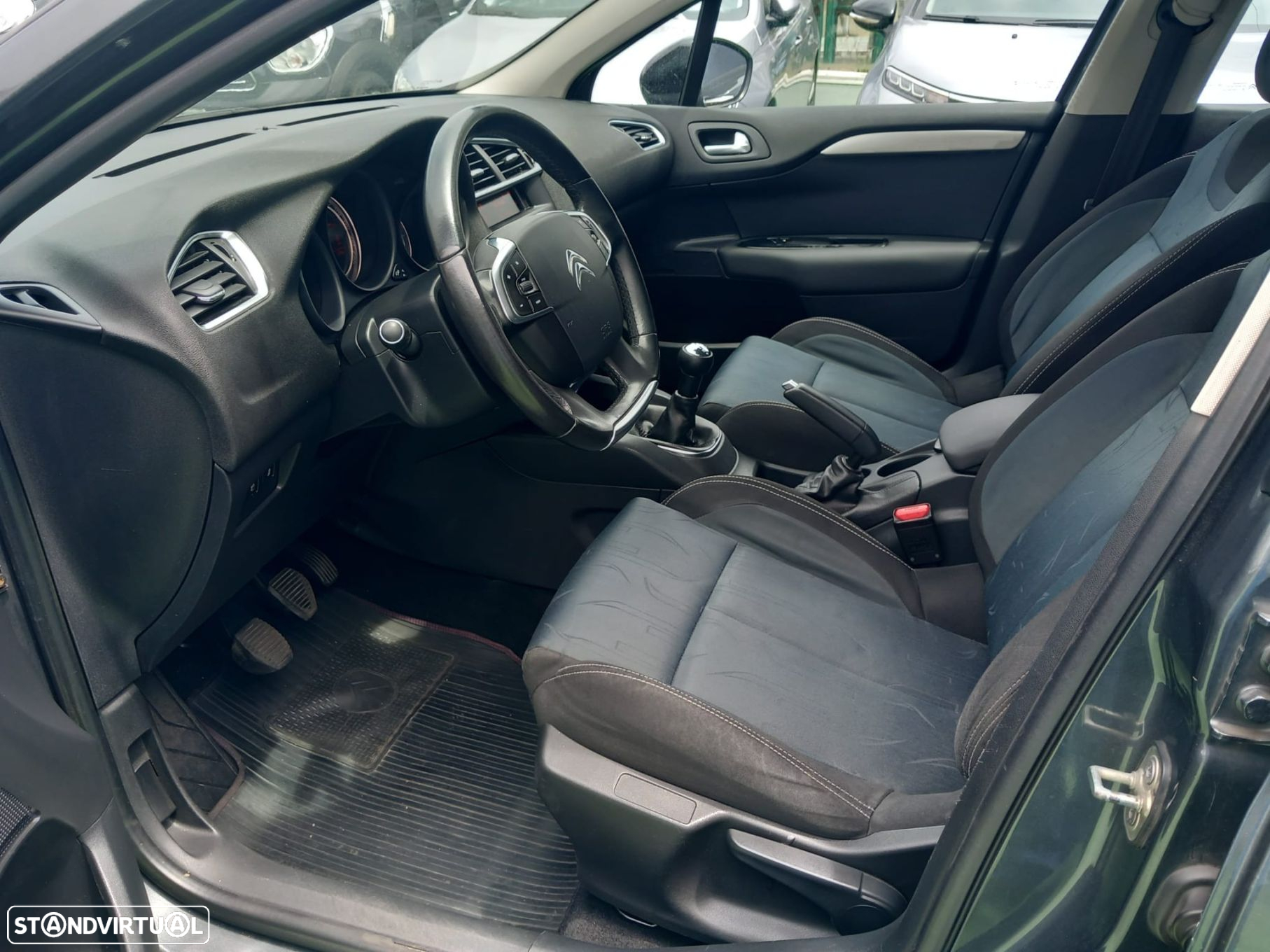 Citroën C4 1.6 e-HDi Exclusive - 8