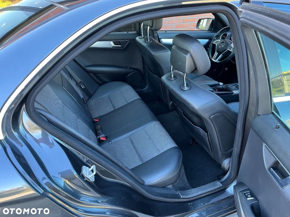 Mercedes-Benz Klasa C - 23