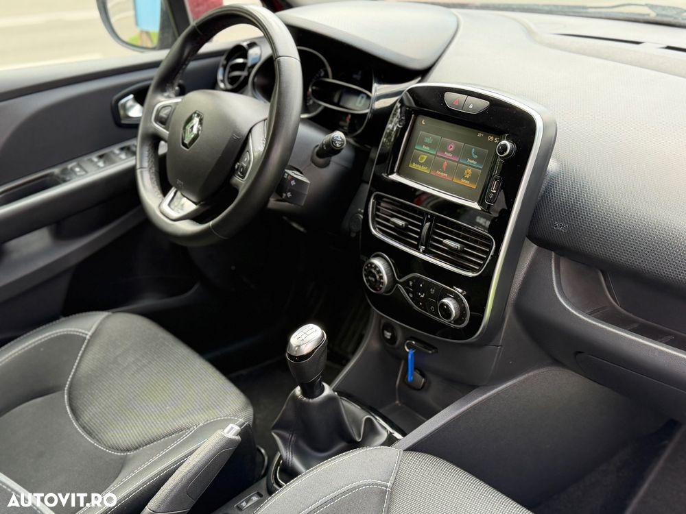 Renault Clio - 12