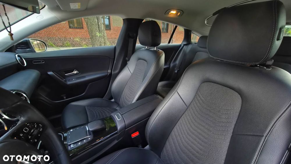 Mercedes-Benz CLA - 34