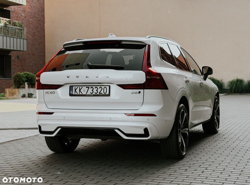 Volvo XC 60 B6 B AWD Ultimate Dark - 4