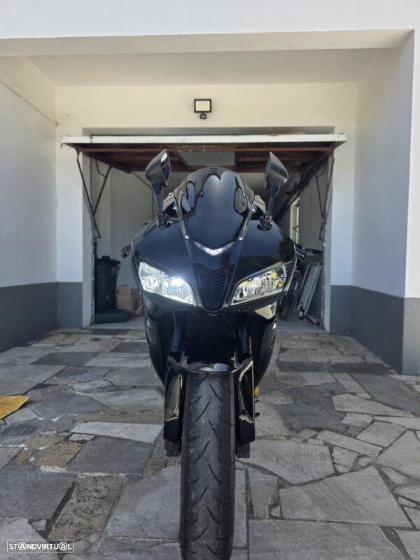 Honda CBR - 3