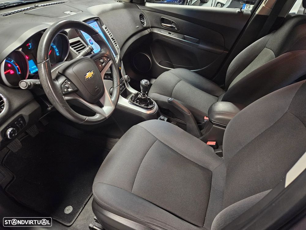 Chevrolet Cruze 1.6 LT - 10