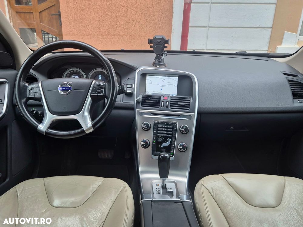 Volvo XC 60 D5 AWD Aut. Summum - 7