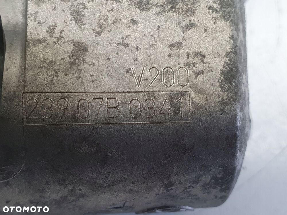 PRZEPUSTNICA VW Golf V 2.0 TDI _ 03G128063Bprzepustnica - 8