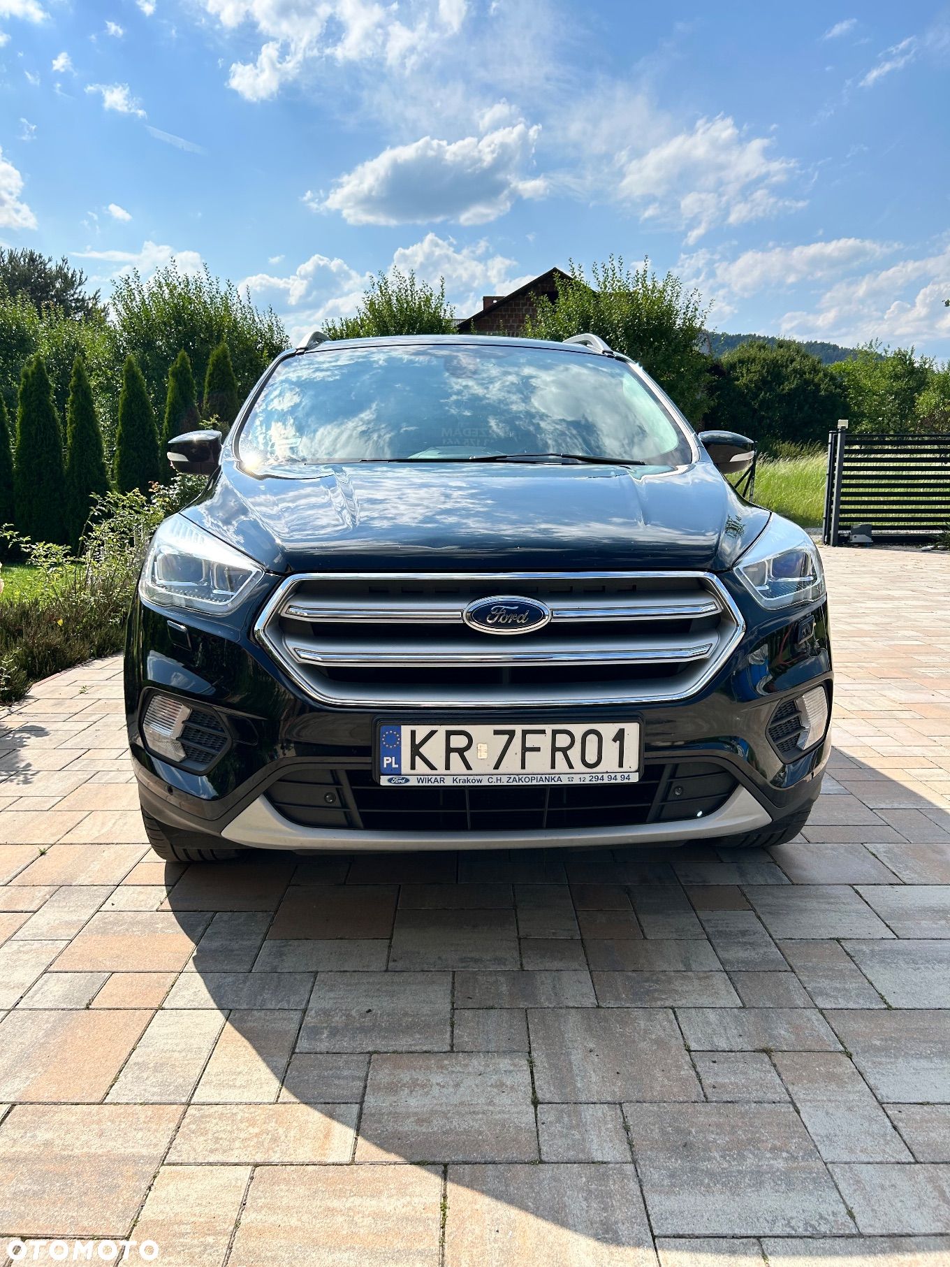 Ford Kuga 1.5 EcoBoost 4WD Titanium - 1