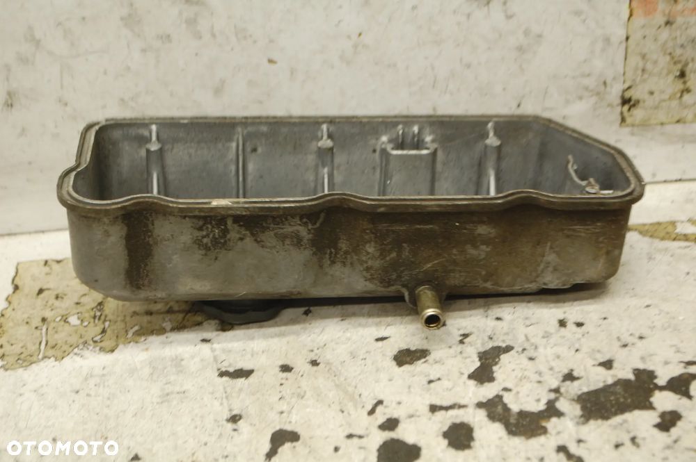 POKRYWA ZAWORÓW ISEKI SF 230 E3112 - 2