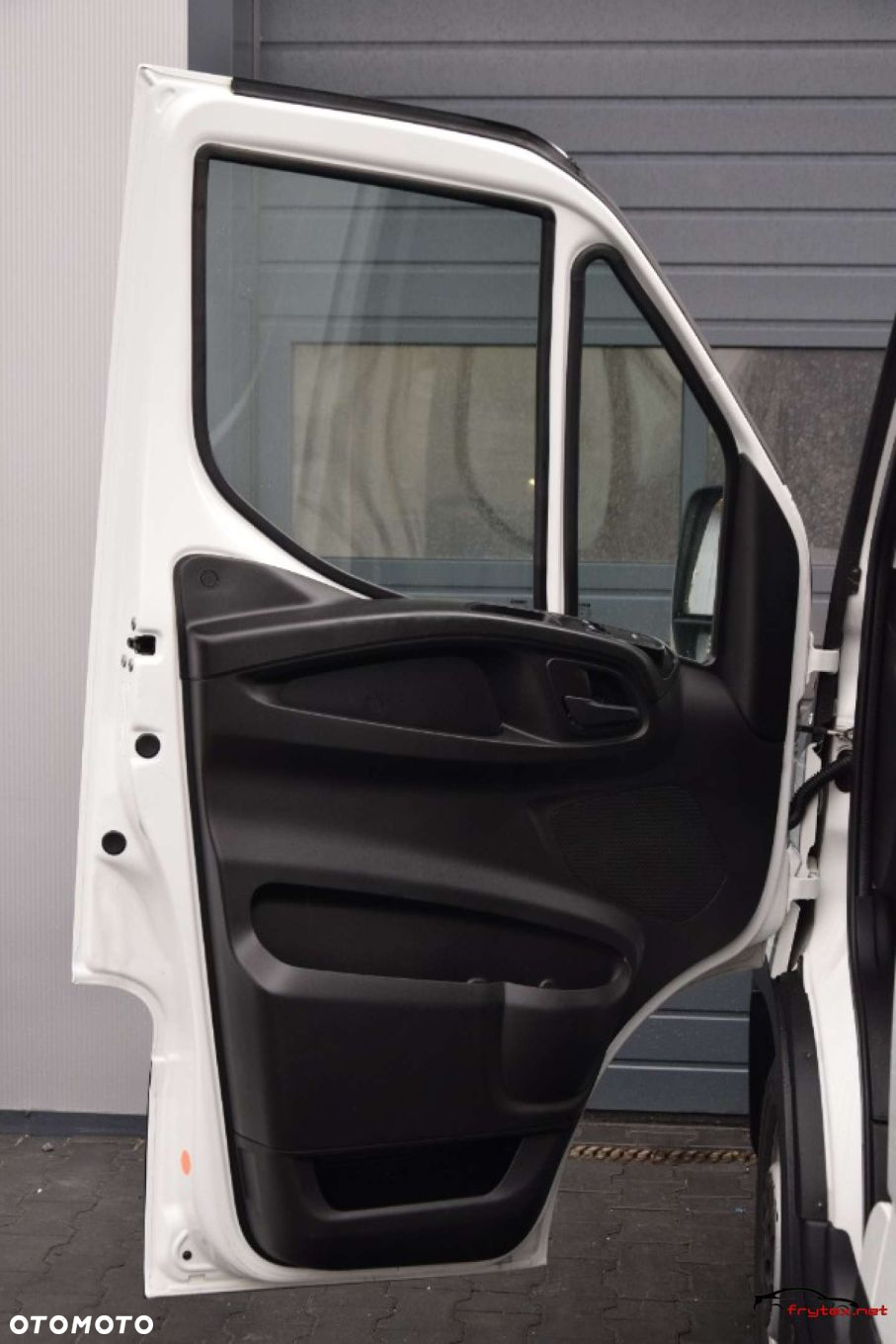 Iveco Daily L2H3 - 16