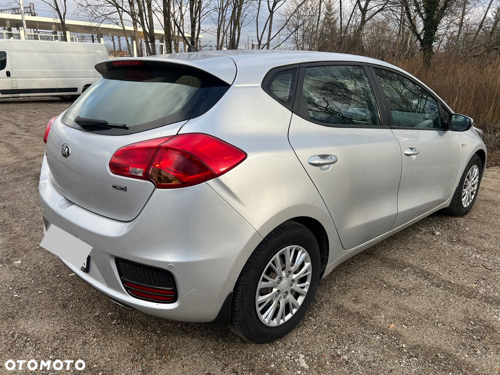 Kia Ceed 1.6 CRDi Smart - 4