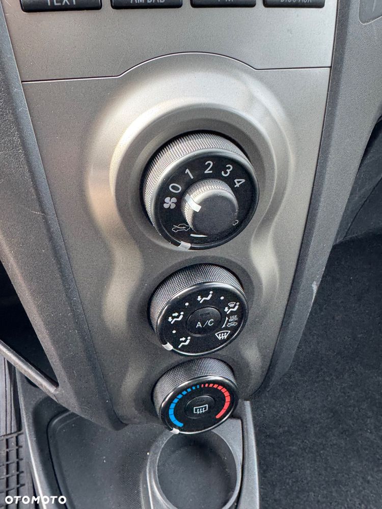 Toyota Yaris 1.33 Luna - 18