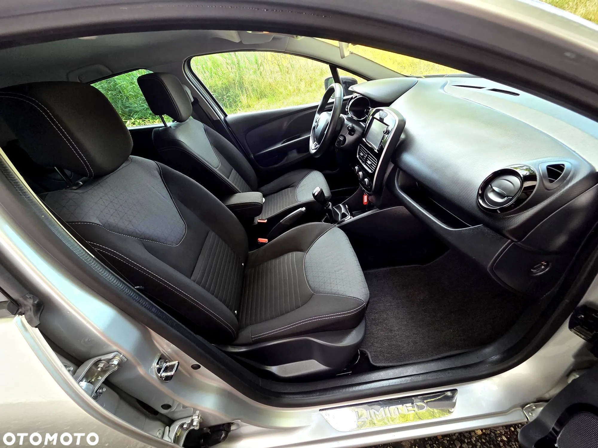 Renault Clio 0.9 Energy TCe Limited - 26