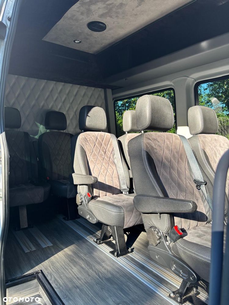 Mercedes-Benz Sprinter - 8