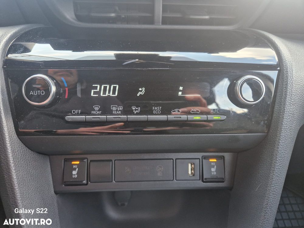 Toyota Yaris Cross 1.5 VVT-i HSD 4x2 Dynamic - 17