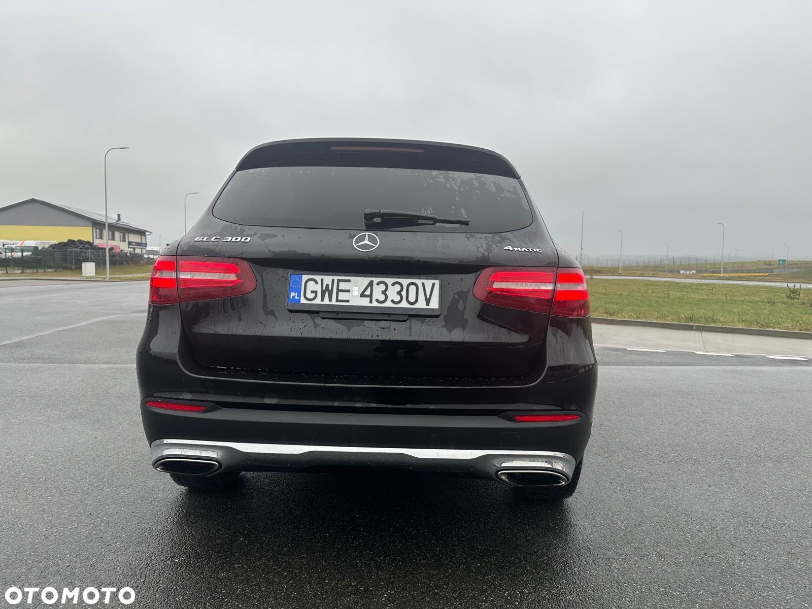 Mercedes-Benz GLC 300 Coupe 4Matic 9G-TRONIC - 9